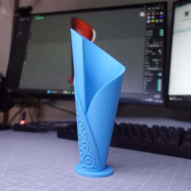 Vas spiral hasil cetak 3D